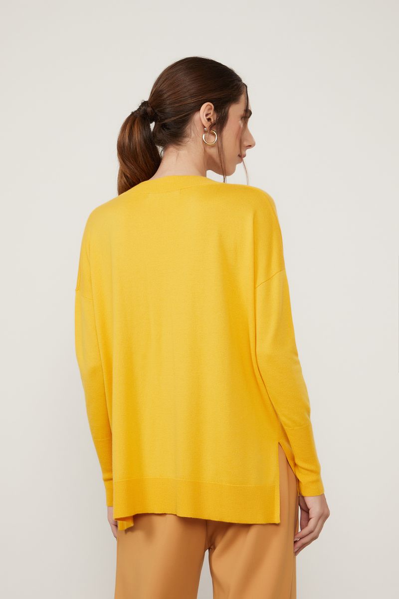 03560046_09256_3-BLUSA-DE-TRICOT-AMARELO-COM-MANGA-LONGA-E-DECOTE-V