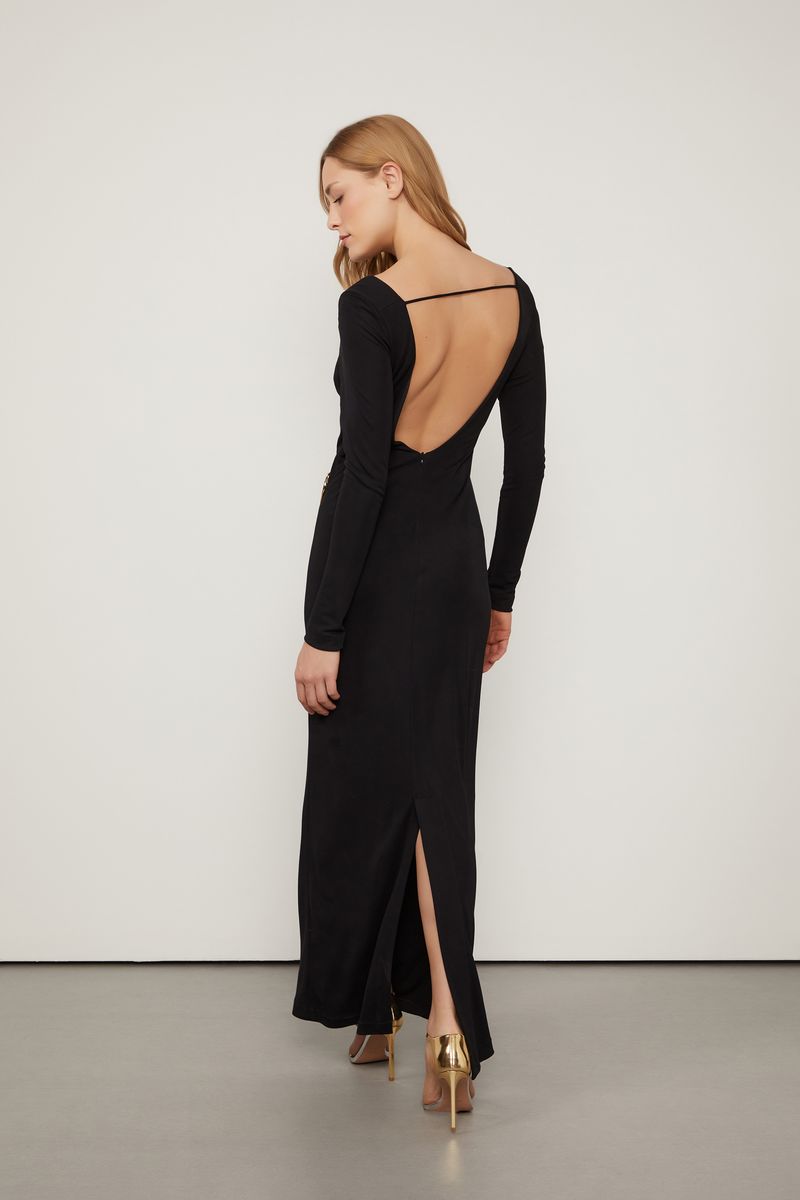 07206677_0005_3-VESTIDO-DE-JERSEY-LONGO-PRETO-COM-ARGOLA-DE-METAL