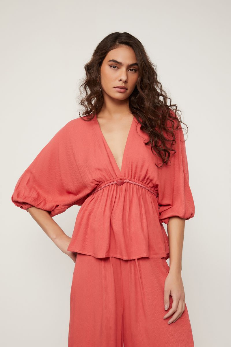 52135406_09050_1-BATA-DE-VISCOSE-MAQUINETADA-MANGA-MORCEGO-DETALHE-CORDA-AMARRACAO-VERMELHA