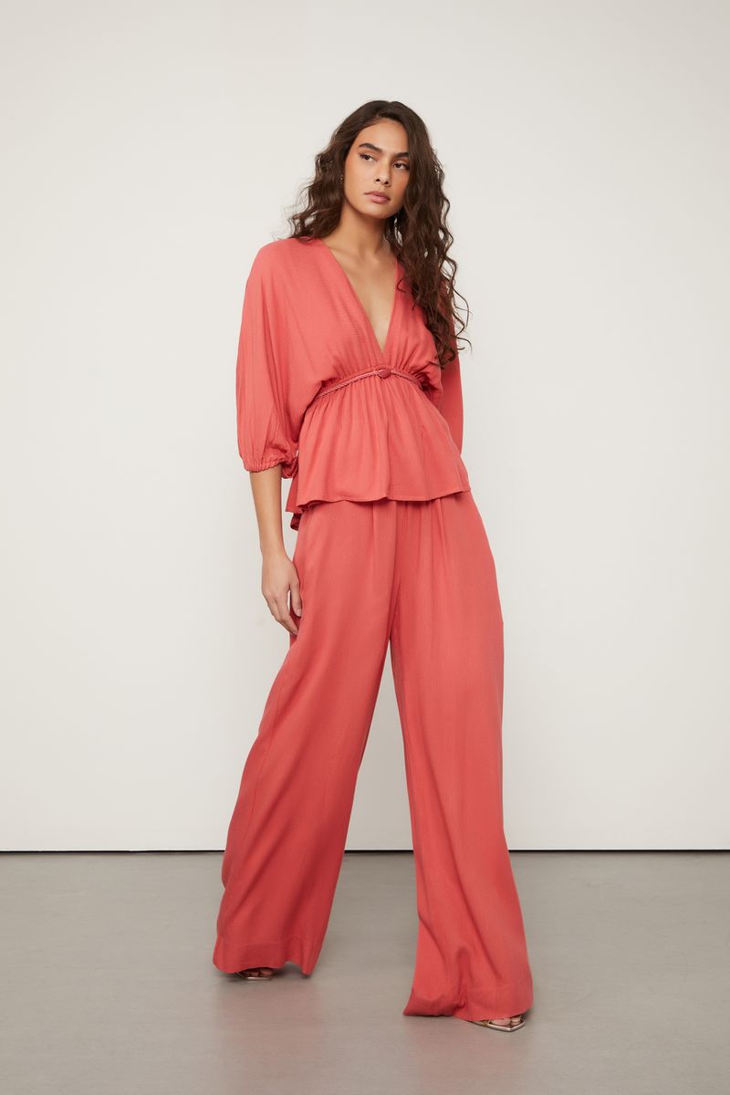 52135406_09050_2-BATA-DE-VISCOSE-MAQUINETADA-MANGA-MORCEGO-DETALHE-CORDA-AMARRACAO-VERMELHA