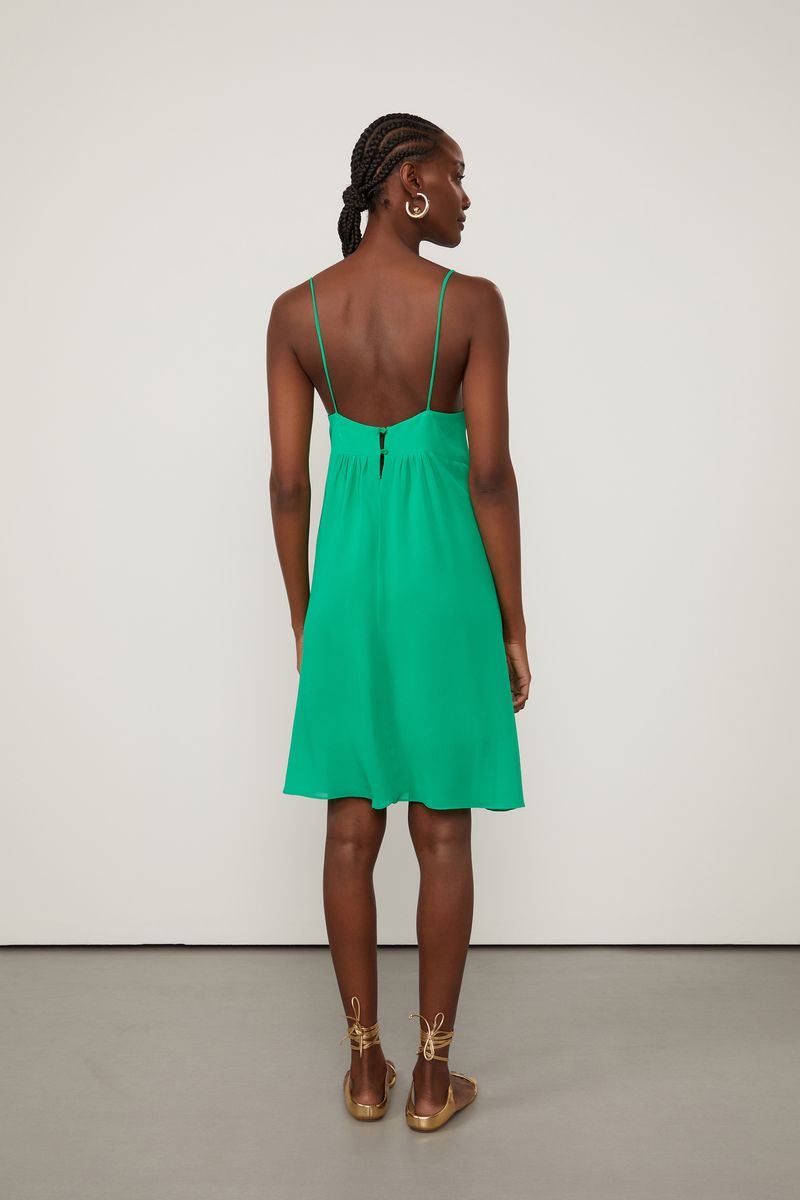 07206723_09258_3-VESTIDO-DE-GEORGETTE-VERDE-CURTO-COM-FRANZIDO