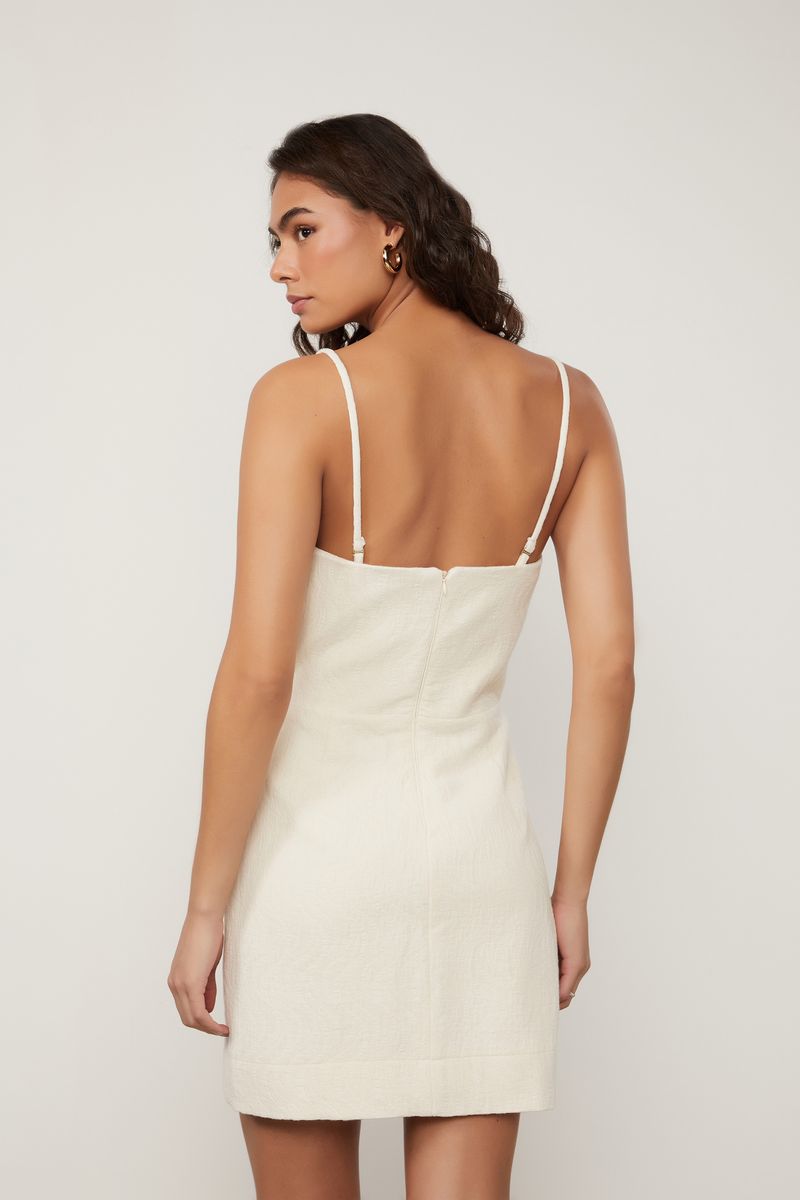 07206728_0003_3-VESTIDO-JACQUARD-DE-ALGODAO-CURTO-OFF-WHITE-COM-DECOTE-CORACAO