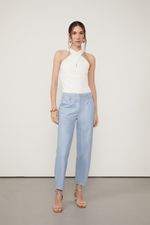 52135402_0003_2-BLUSA-DE-MALHA-CANELADA-OFF-WHITE-COM-DECOTE-CRUZADO