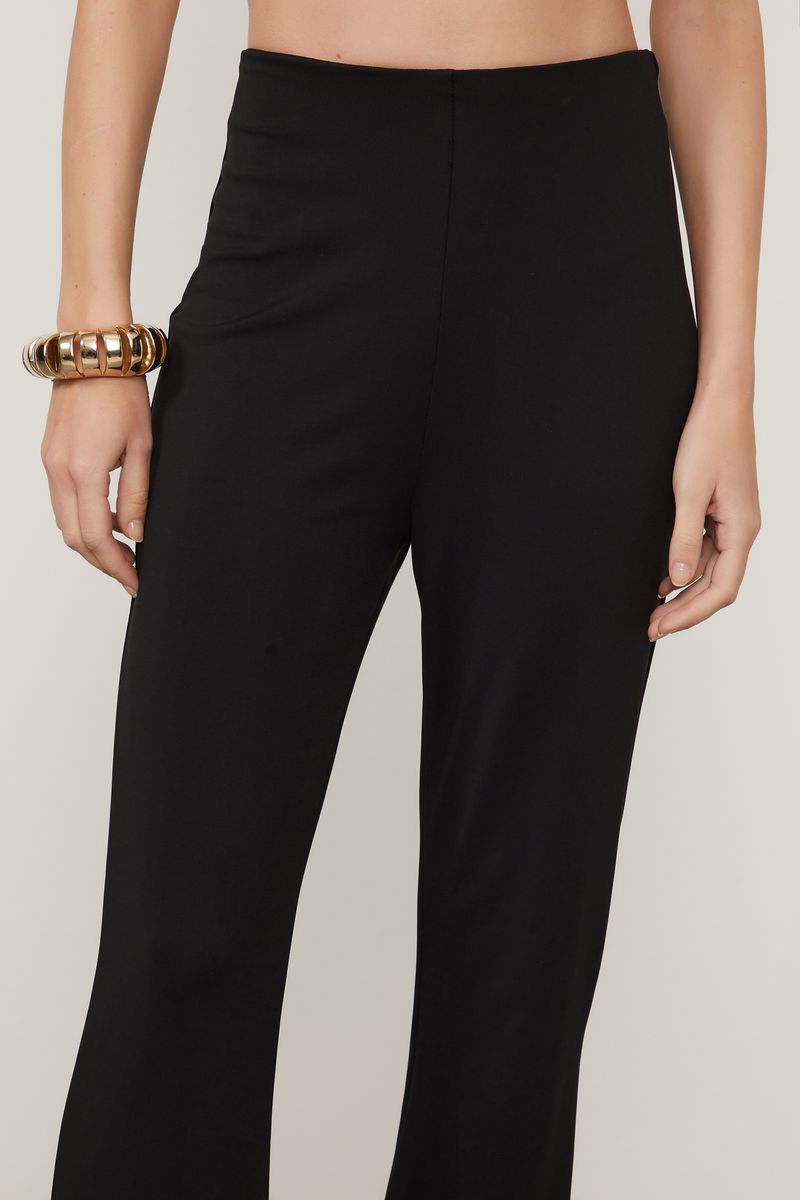 25341728_0005_4-CALCA-DE-JERSEY-PRETA-PANTALONA