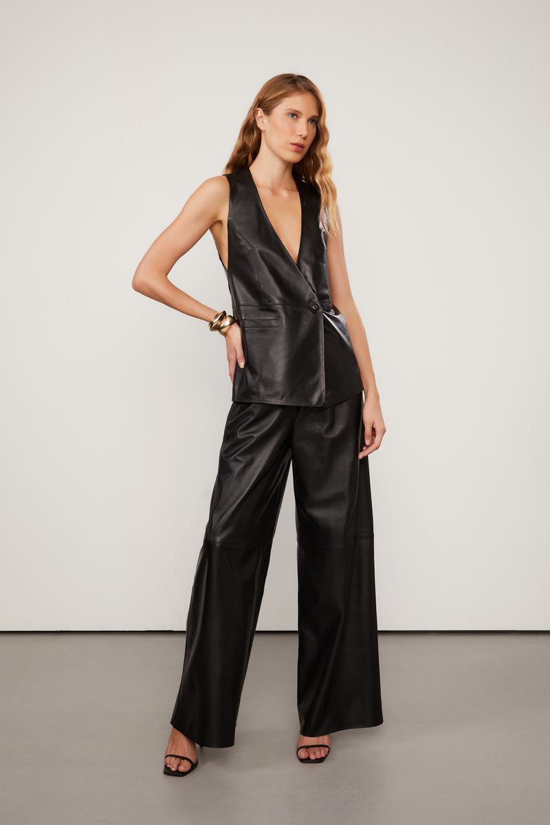 03060346_0005_2-COLETE-DE-COURO-MAXI-TRANSPASSE-PRETO