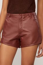 25054175_09281_4-SHORT-DE-COURO-DEBRUM-ASA-DELTA-MARROM-BORDO