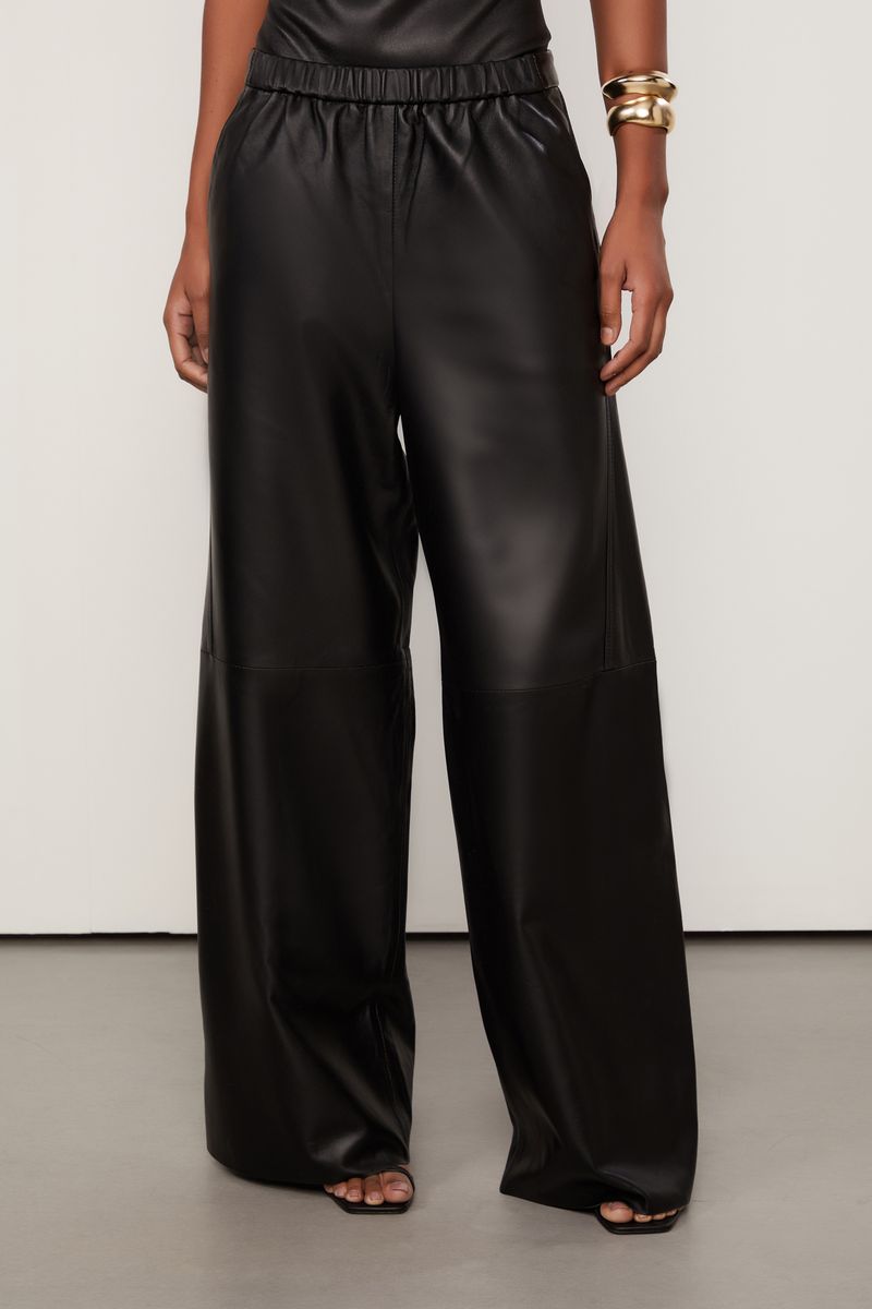 25342015_0005_4-CALCA-DE-COURO-PANTALONA-COS-ELASTICO