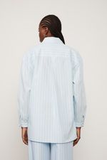 52051642_04331_3-CAMISA-OVERSIZED-COM-TOP-LISTRADA