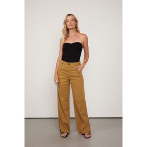 Calça De Sarja Verde Com Fenda Barra