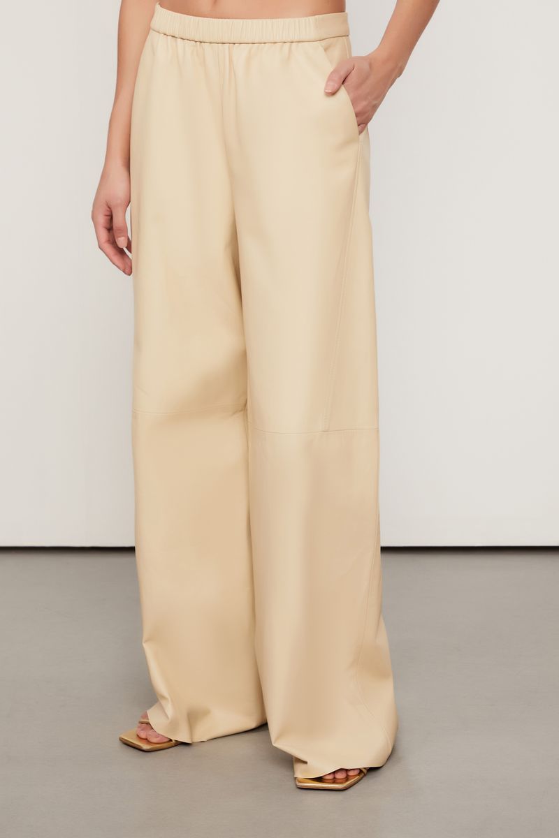 25342135_04091_2-CALCA-DE-COURO-PANTALONA-COS-ELASTICO-COLOR