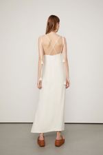 07206757_0003_3-VESTIDO-MIDI-DE-LINHO-COM-BORDADOS