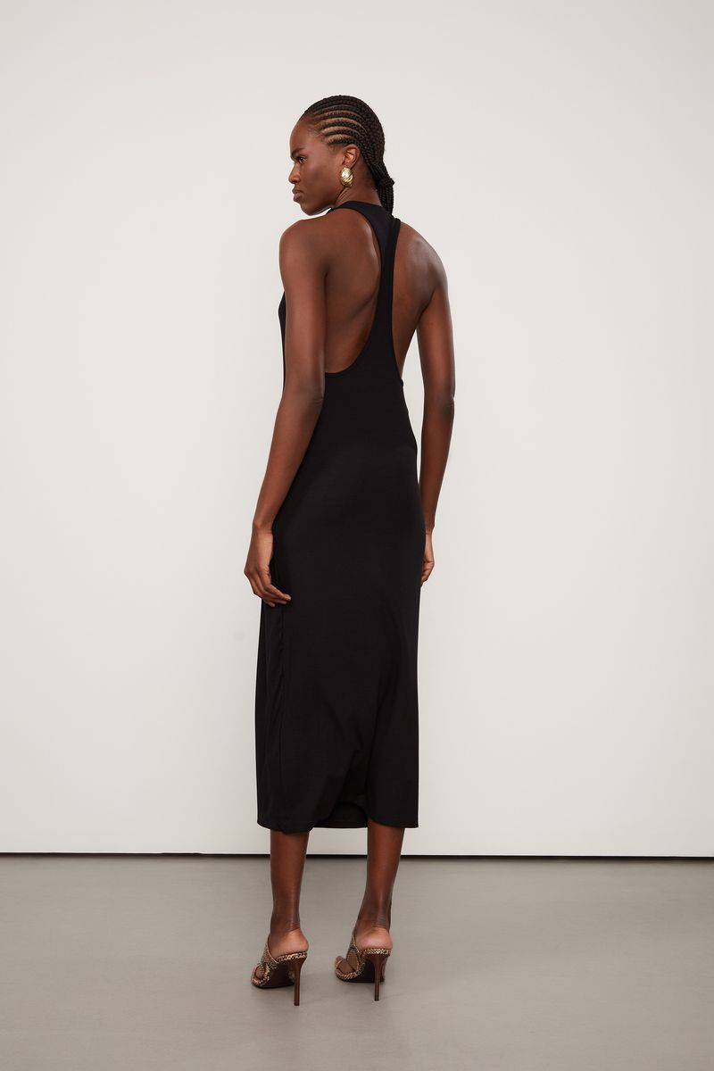 07207031_0005_3-VESTIDO-DE-MALHA-PRETO-COM-DECOTE-NADADOR