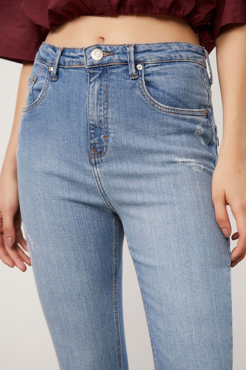 25342045_0105_4-CALCA-JEANS-SKINNY-BASIC-HIGH-STONED