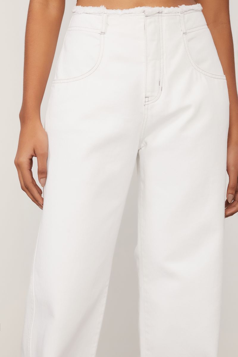 25342061_0003_2-CALCA-DE-SARJA-COM-COS-DESFIADO-OFF-WHITE