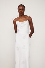 07206822_0002_2-VESTIDO-MIDI-BRANCO-BORDADO