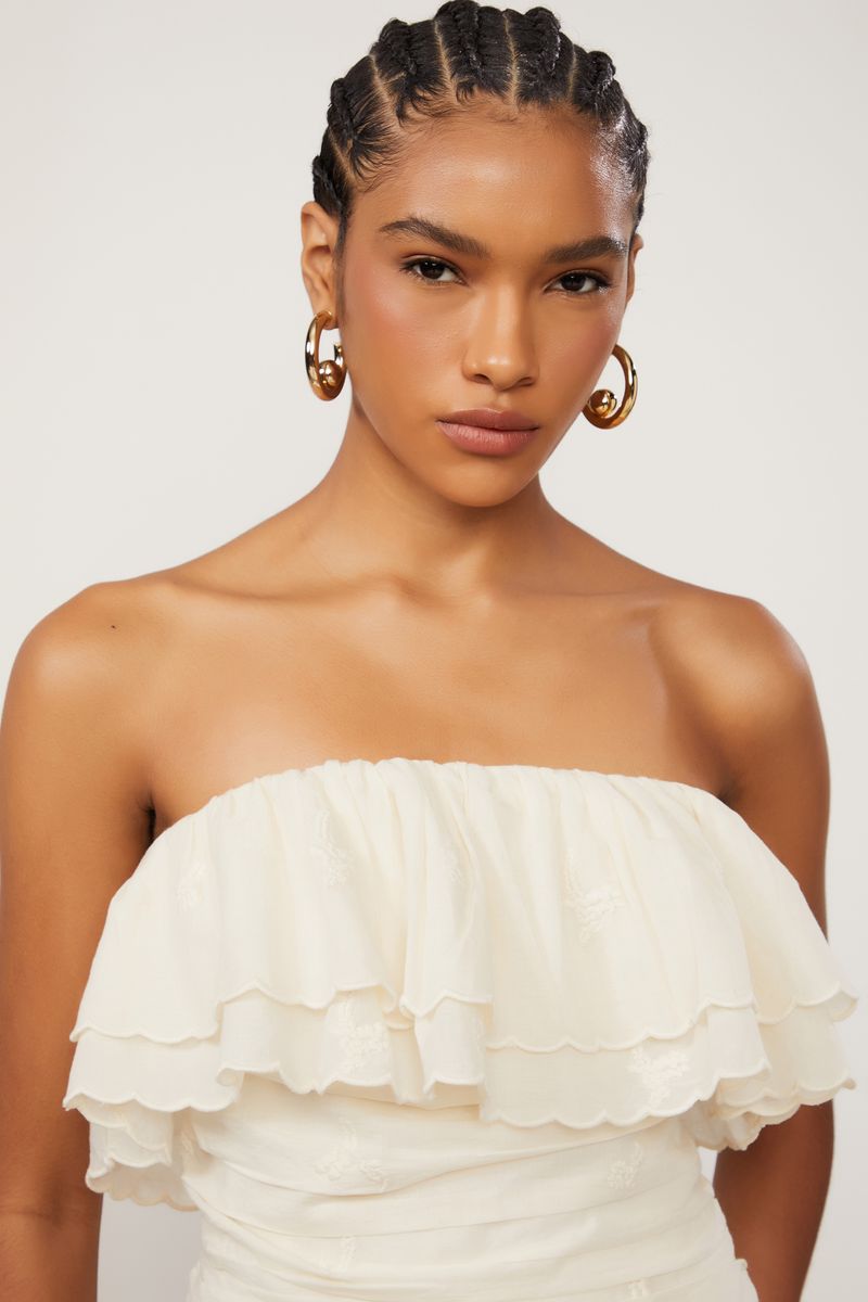 07206826_0002_2-VESTIDO-CURTO-OFF-WHITE-COM-FRANZIDO-E-BABADOS