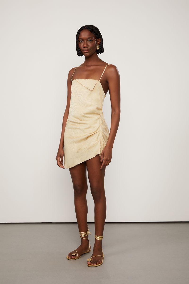 07207063_04091_1-VESTIDO-JACQUARD-CURTO-BEGE-BARRA-ASSIMETRICA