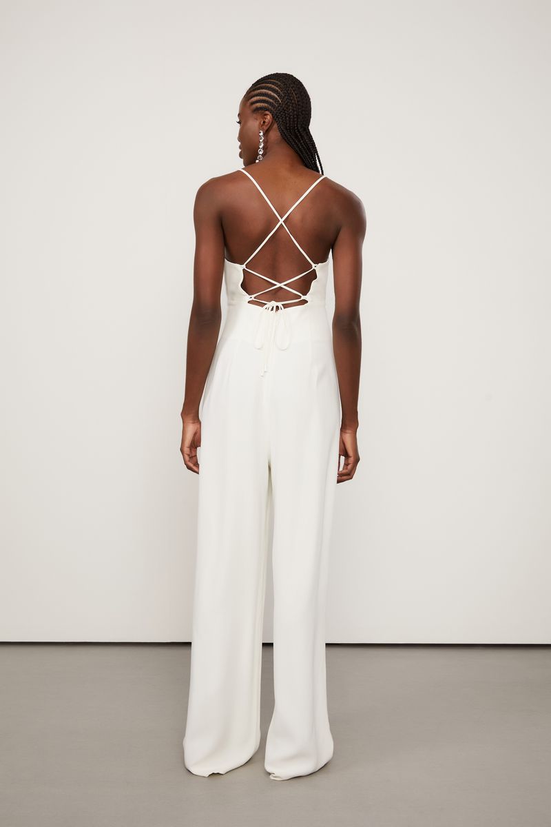 08420335_0003_3-MACACAO-DE-CREPE-OFF-WHITE-COM-RECORTE