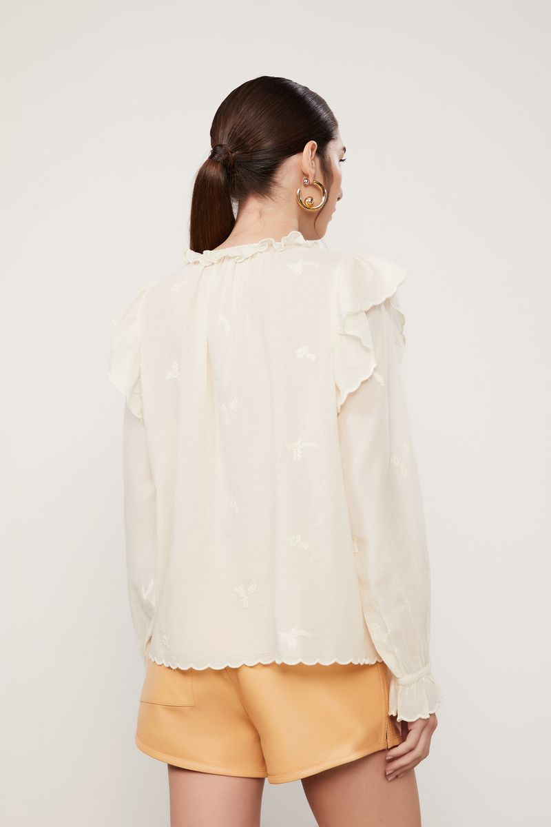 52135575_0002_3-BLUSA-BRANCA-COM-BABADOS