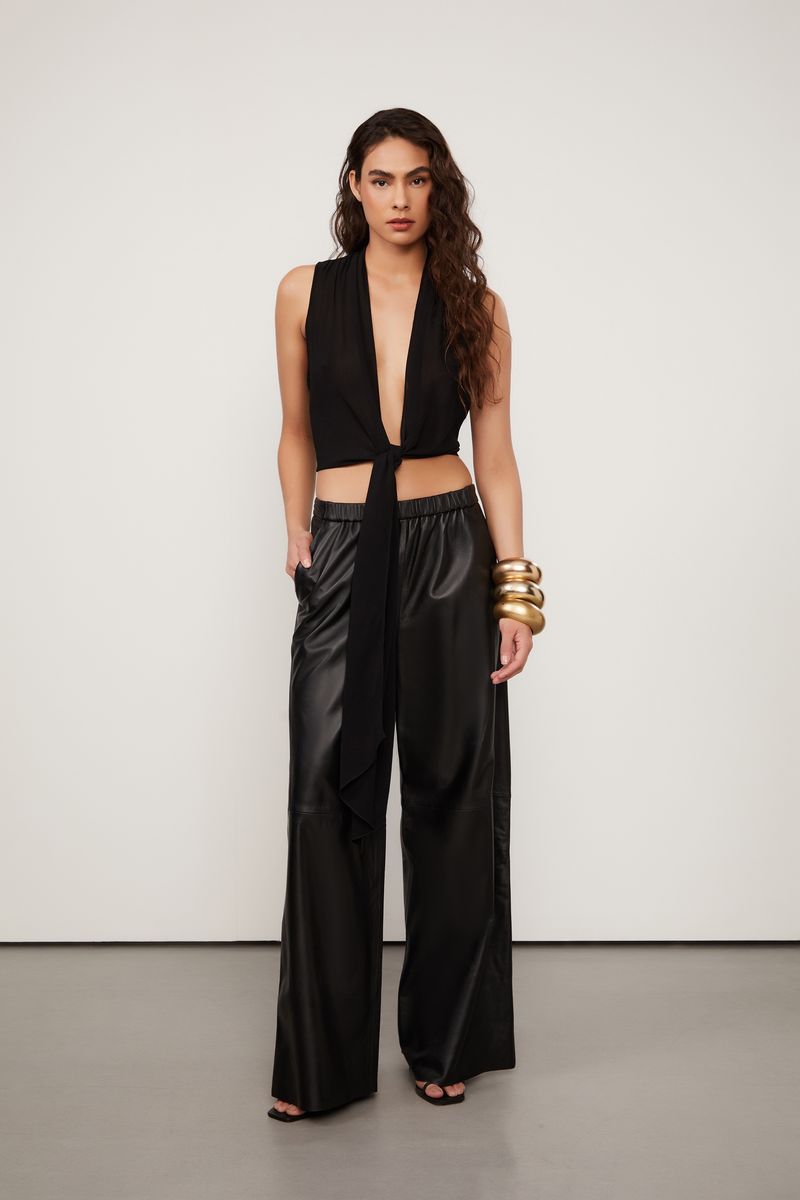 52135667_0005_2-BLUSA-COM-AMARRACAO-FRONTAL-E-DECOTE