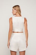 52105255_0003_3-TOP-CROPPED-SEM-MANGA-DETALHE-ABERTURA-NA-FRENTE-OFF-WHITE