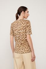 52135643_09813_3-T-SHIRT-DE-MALHA-FININHA-DECOTE-V-COM-MANGA-CURTA-ESTAMPADA