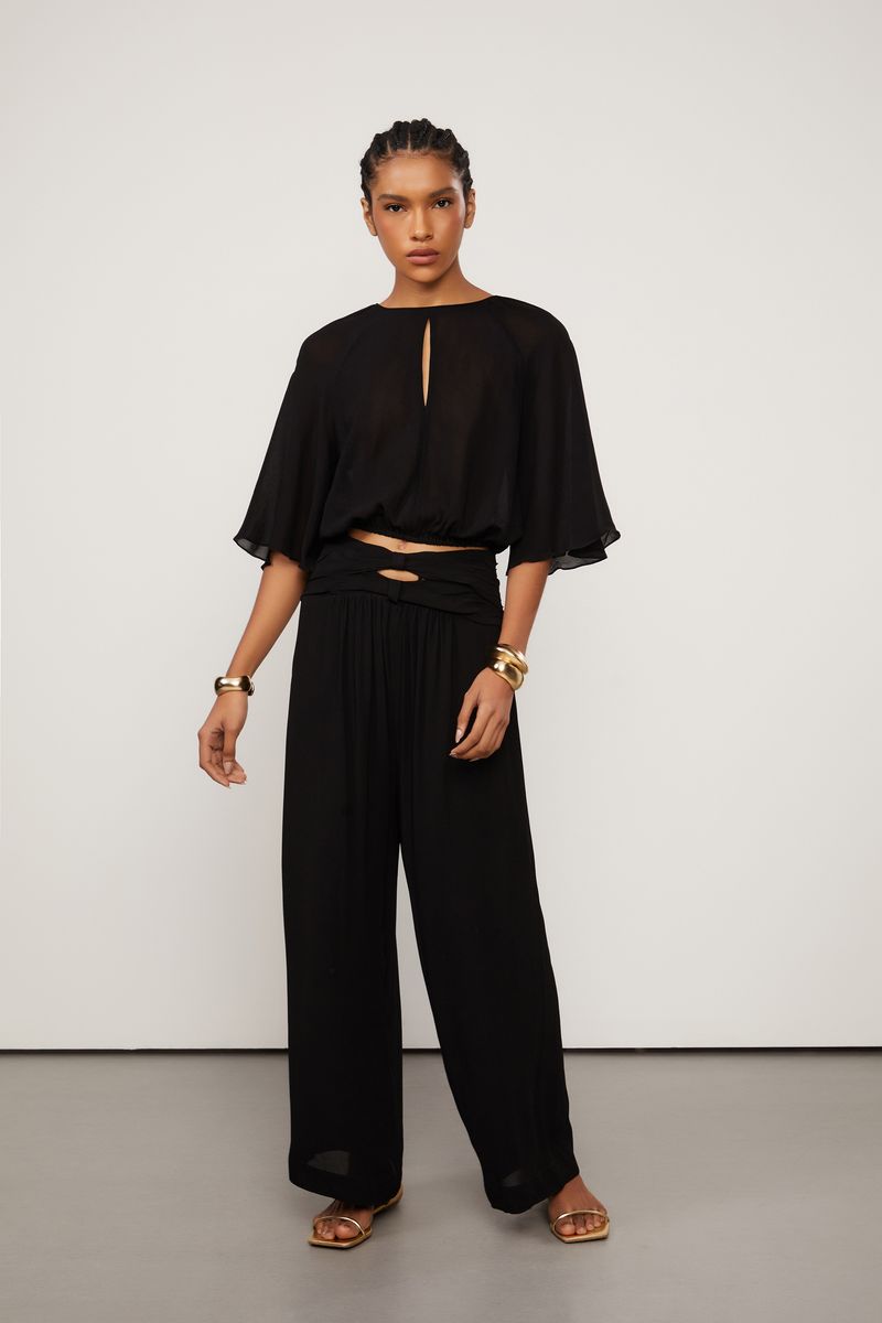 52135723_0005_2-BLUSA-DE-GEORGETTE-PRETA-CROPPED