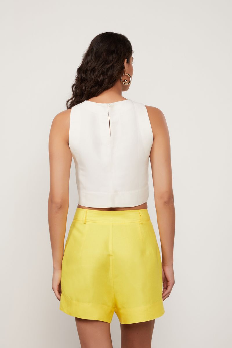 25054176_09273_3-SHORT-BASICO-DETALHE-PREGAS-AMARELO