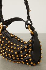 10320111_0005_4-BOLSA-DE-COURO-TACHAS