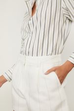 25054246_0003_4-SHORTS-LISTRADO