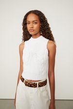 52105329_0002_4-BLUSA-DE-TRICOT-CURTA-DETALHE-TRANCA