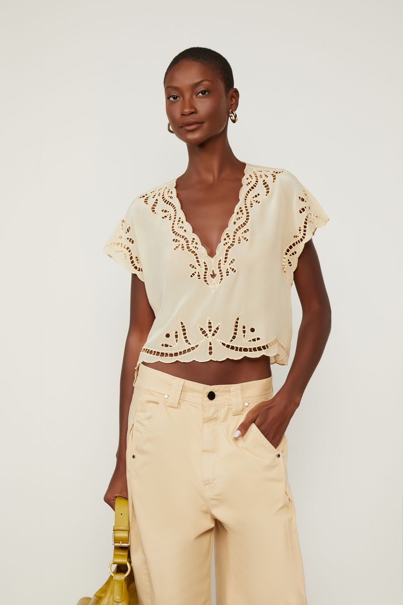 52135745_09251_1-BLUSA-COM-BORDADO-RICHELIEU