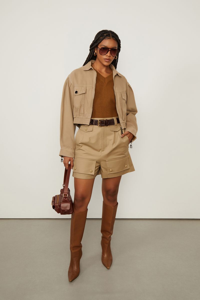 25054295_04358_2-SHORT-COM-BOLSO-MARROM-MADEIRA