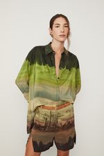 52051700_50451_2-CAMISA-DE-GEORGETTE-LEVE-ESTAMPADA-FENDA-COSTAS
