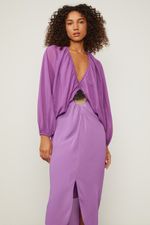 07206633_09252_2-VESTIDO-DE-GEORGETTE-LEVE-MIDI-ROXO-MANGA-LEQUE-COM-CINTO