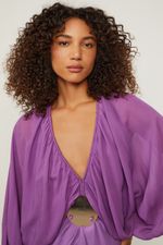 07206633_09252_4-VESTIDO-DE-GEORGETTE-LEVE-MIDI-ROXO-MANGA-LEQUE-COM-CINTO