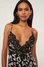 07207277_50412_2-VESTIDO-DE-GEORGETTE-LEVE-MIDI-ESTAMPADO-RENDA-APLICADA