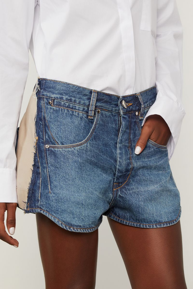 25054312_1531_4-SHORT-JEANS-COM-SARJA-LATERJA