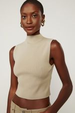 52135829_04090_4-BLUSA-BASICA-DE-TRICOT-GROPPED-GOLA-ALTA