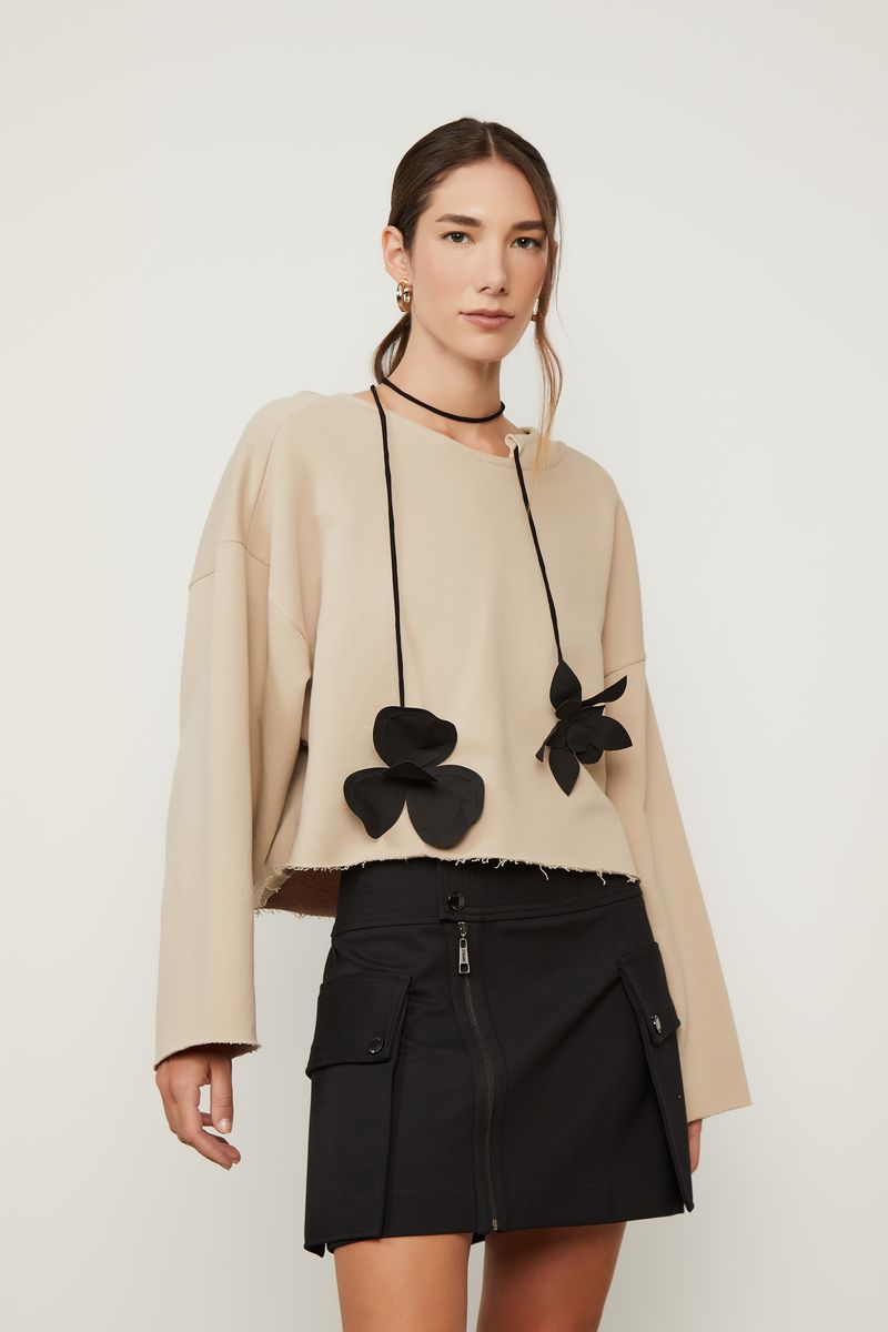 52135914_04090_1-BLUSA-DE-MOLETOM-BEGE-COM-APLICACAO