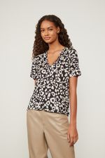 52135918_50454_2-CAMISETA-MANGA-CURTA-DECOTE-V-ESTAMPADA-ONCA-CRONOS