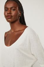 52060733_0003_4-BLUSA-DE-MALHA-BACISA-COM-DECOTE-U-OVERSIZED