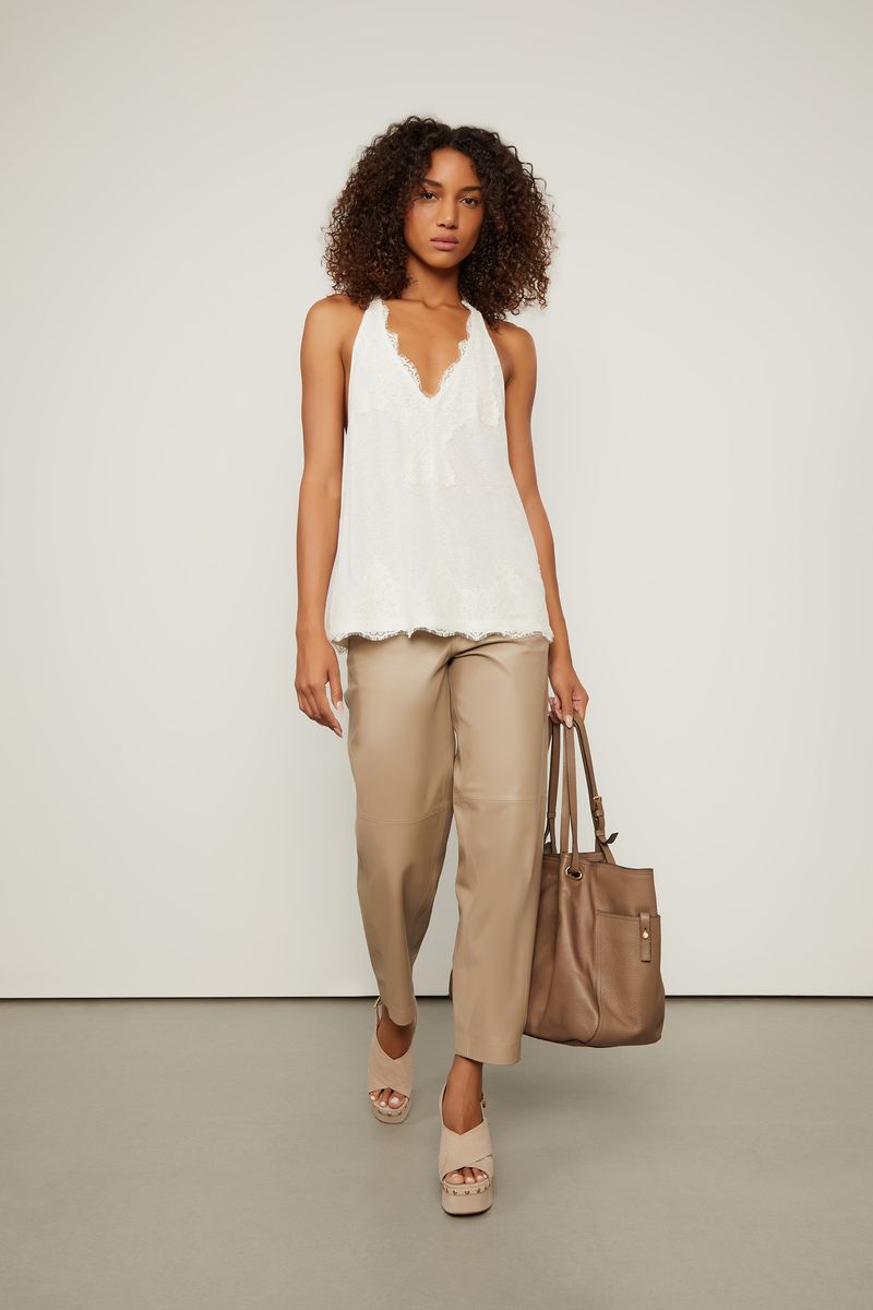 52151578_0003_2-REGATA-NADADOR-DE-MALHA-OFF-WHITE-COM-APLICACAO-DE-RENDA