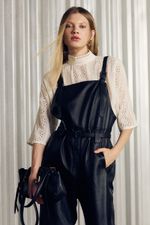 52135754_0003_1-BLUSA-BORDADA-COM-GOLA