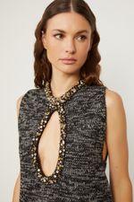 07207307_0005_2-VESTIDO-MINI-TRICOT-TWEED-BORDADO-DECOTE