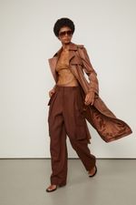 03610092_0600_2-TRENCH-COAT-DE-COURO-CLASSICO
