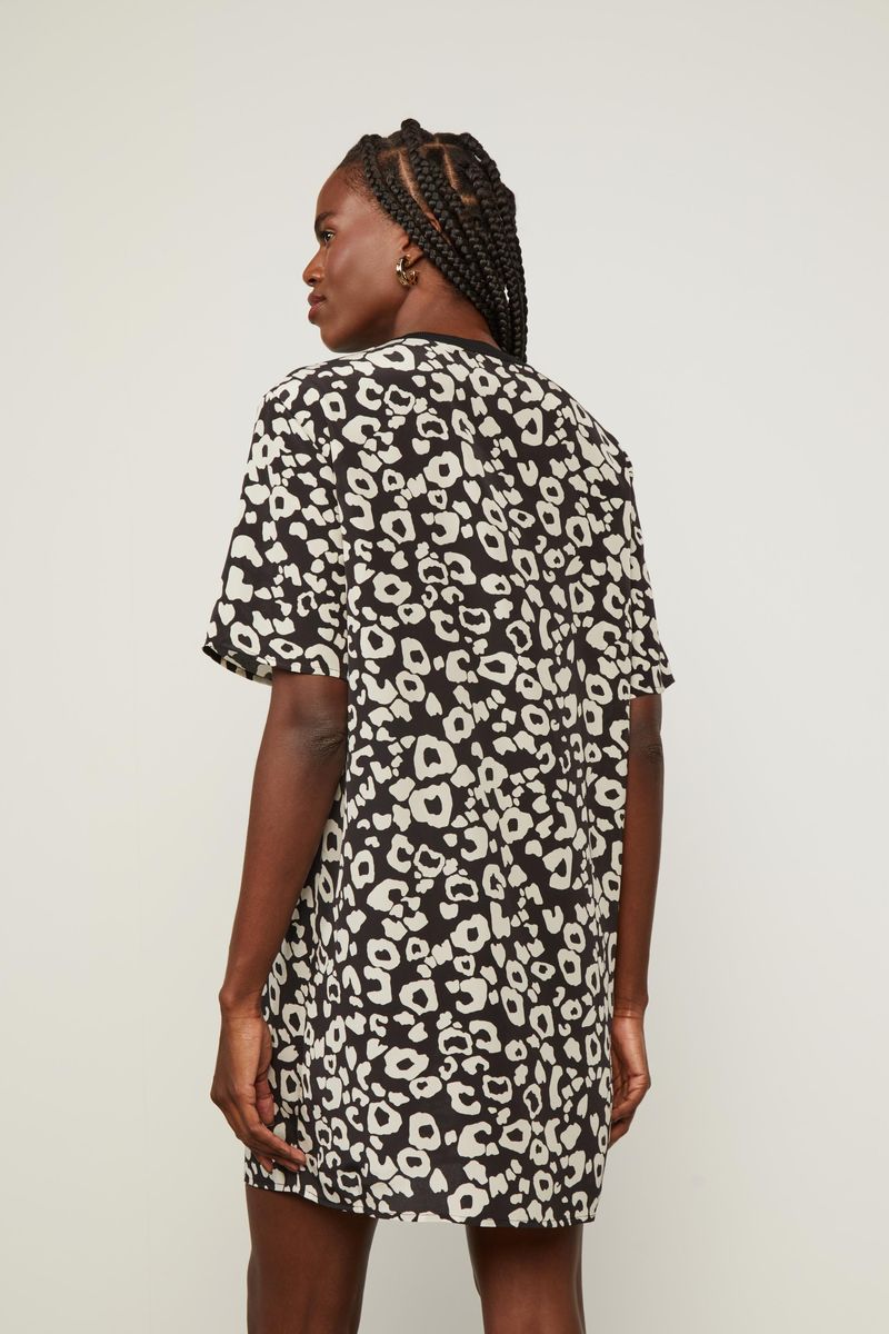 07207160_50454_3-CAMISETA-VESTIDO-ESTAMPA-ONCA-P-B