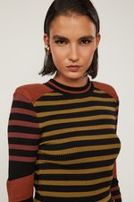 52136000_0005_4-TOP-LISTRAS-DETALHE-PUNHO-TRICOT