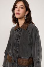 03071459_2291_2-CASACO-JEANS-DETALHES-SUEDE