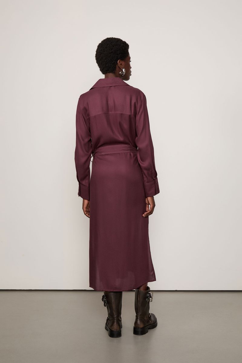 07160094_0066_3-VESTIDO-DE-CREPE-MIDI-COM-VISTA-BOTOES